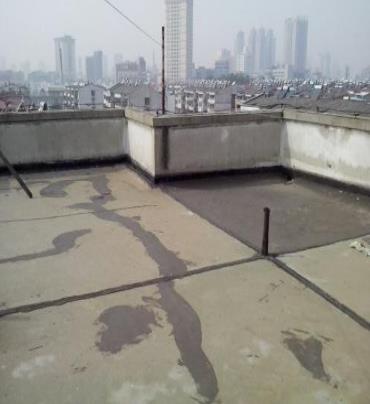 松江漏水维修 楼顶漏水是什么原因，楼顶漏水维修方法是什么?